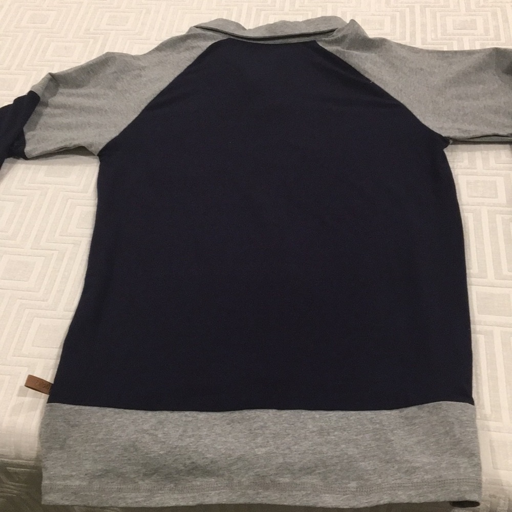 Boys long sleeve navy and gray polo shirt - Picture 4 of 4
